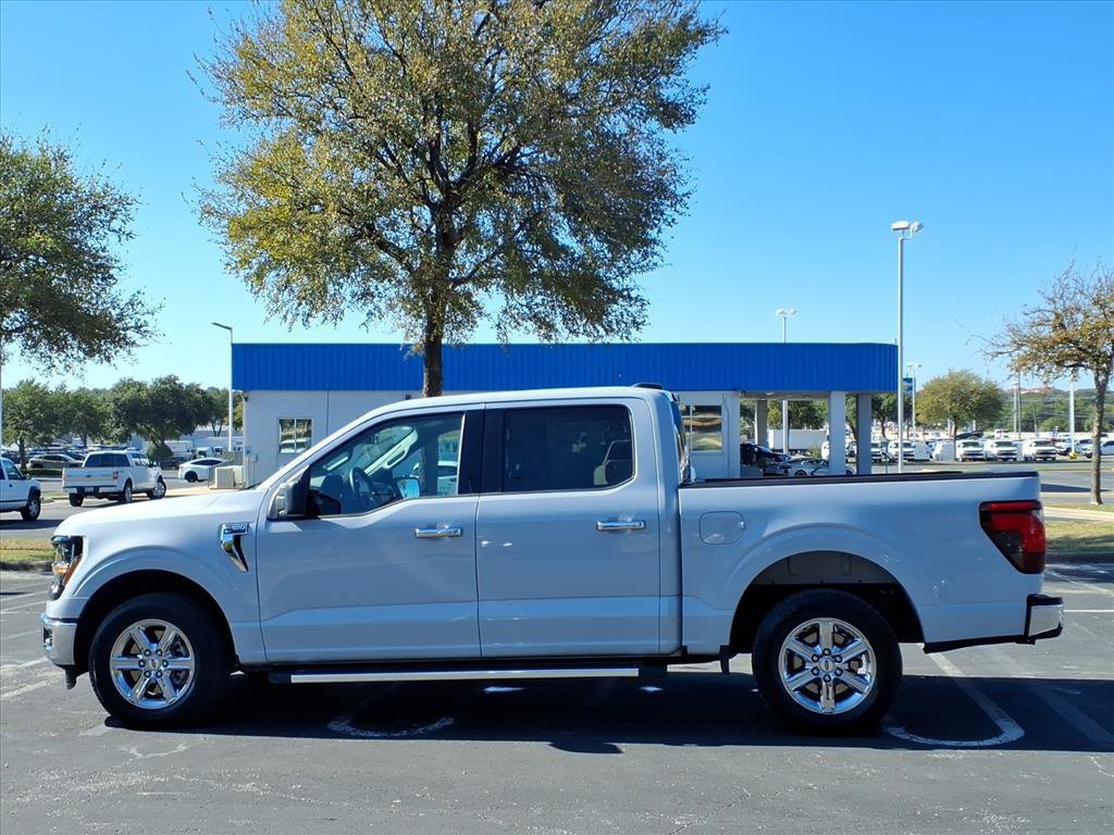 Used 2025 Ford F150 XLT w/ Equipment Group 301A Standard RWD image 9