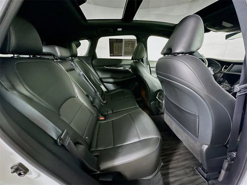 Used 2023 INFINITI QX50 Sport image 9