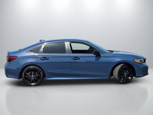 Used 2025 Honda Civic Sport image 3