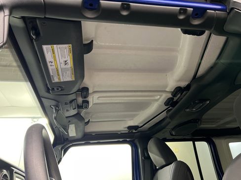 Used 2020 Jeep Wrangler Unlimited Sport image 29