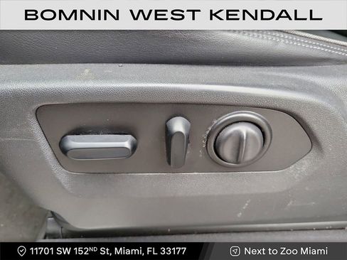 Used 2021 Chevrolet Silverado 1500 High Country image 15