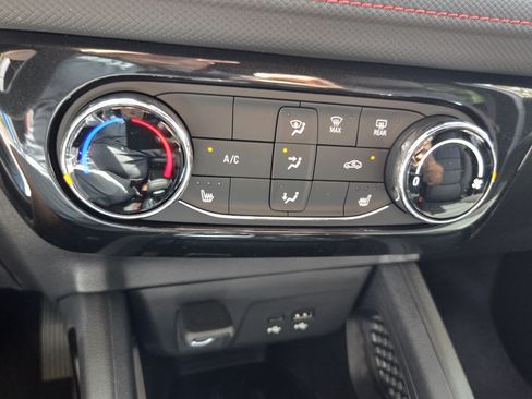 New 2026 Chevrolet TrailBlazer RS w/ Driver Confidence Package FWD image 28