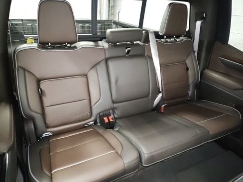 New 2026 GMC Sierra 1500 Denali w/ Denali Reserve Package image 11