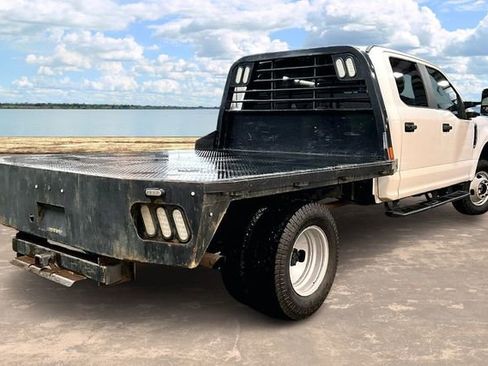 Used 2019 Ford F350 XL w/ Power Equipment Group image 6