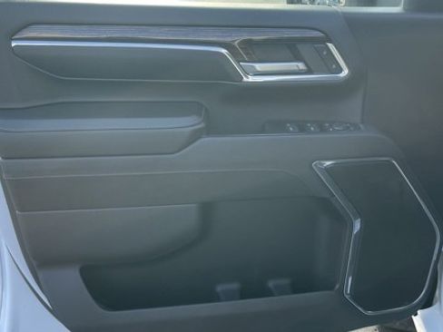 Used 2024 GMC Sierra 3500 SLE w/ SLE Convenience Package image 13