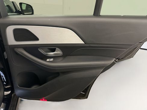 Used 2024 Mercedes-Benz GLE 350 4MATIC image 33