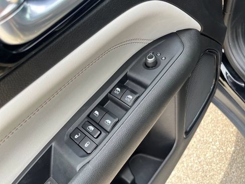 Used 2025 Jeep Compass Limited AWD/4WD image 38
