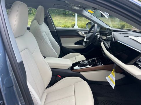 New 2025 Audi A5 2.0T Prestige image 28