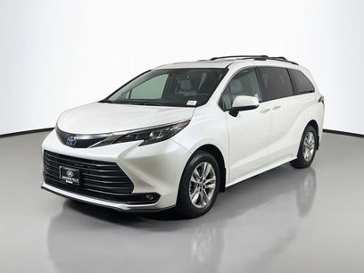 Used 2025 Toyota Sienna XLE w/ XLE Plus Package