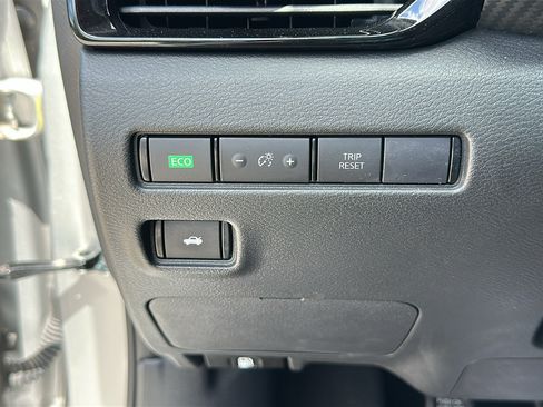 Certified 2023 Nissan Sentra SV w/ All-Weather Package FWD image 14