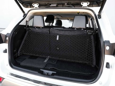 Used 2021 Toyota Highlander Platinum image 55