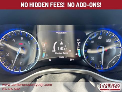 Used 2023 Chrysler Pacifica Touring-L FWD image 16