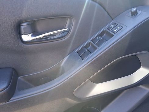 Certified 2025 Nissan Frontier SV w/ SV Convenience Package image 14