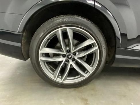 Used 2018 Audi Q7 3.0T Prestige w/ Prestige Package AWD/4WD image 18