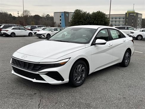 New 2026 Hyundai Elantra Blue image 3