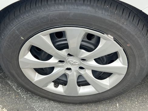 Used 2025 Toyota Corolla LE w/ Convenience Package image 15