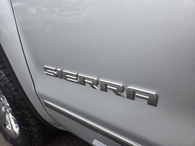 Used 2017 GMC Sierra 1500 SLT AWD/4WD image 10