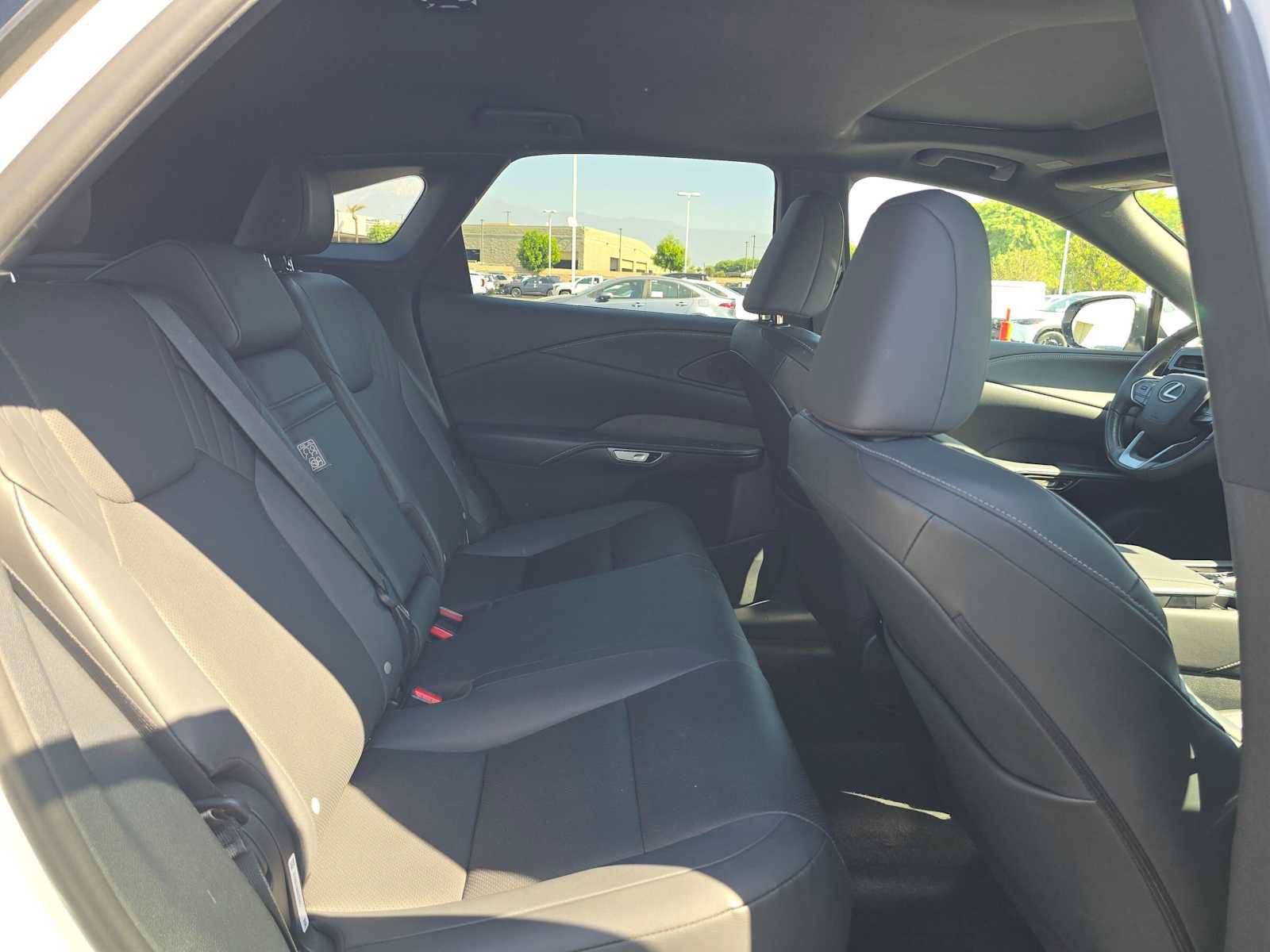 Used 2024 Lexus RX 350h w/ Convenience Package AWD/4WD image 12