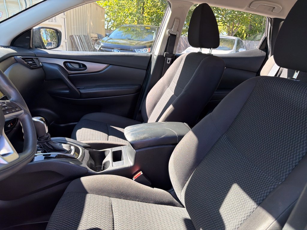 Used 2020 Nissan Rogue Sport S w/ Appearance Package FWD image 15