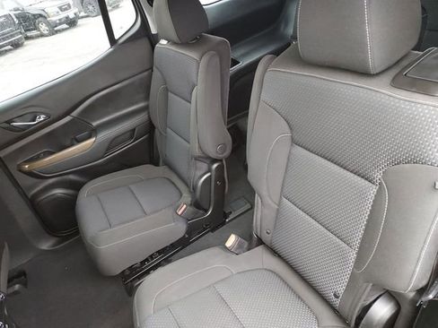 Certified 2023 GMC Acadia SLE w/ Driver Convenience Package image 26