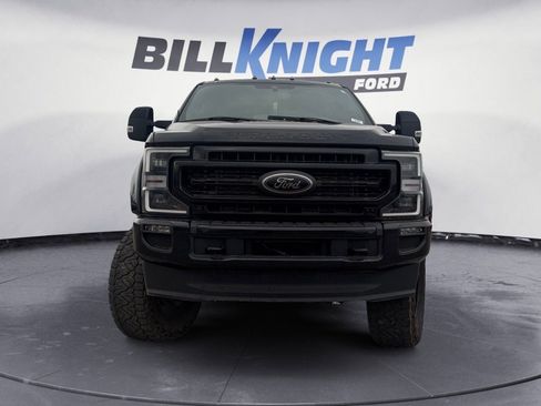 Used 2022 Ford F250 Lariat w/ Black Appearance Package image 15