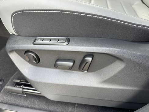 New 2026 Volkswagen Atlas Cross Sport SEL image 10