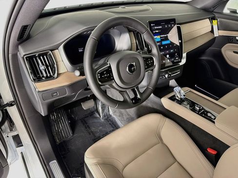 New 2026 Volvo XC90 B6 Plus w/ Protection Package Premier AWD/4WD image 9
