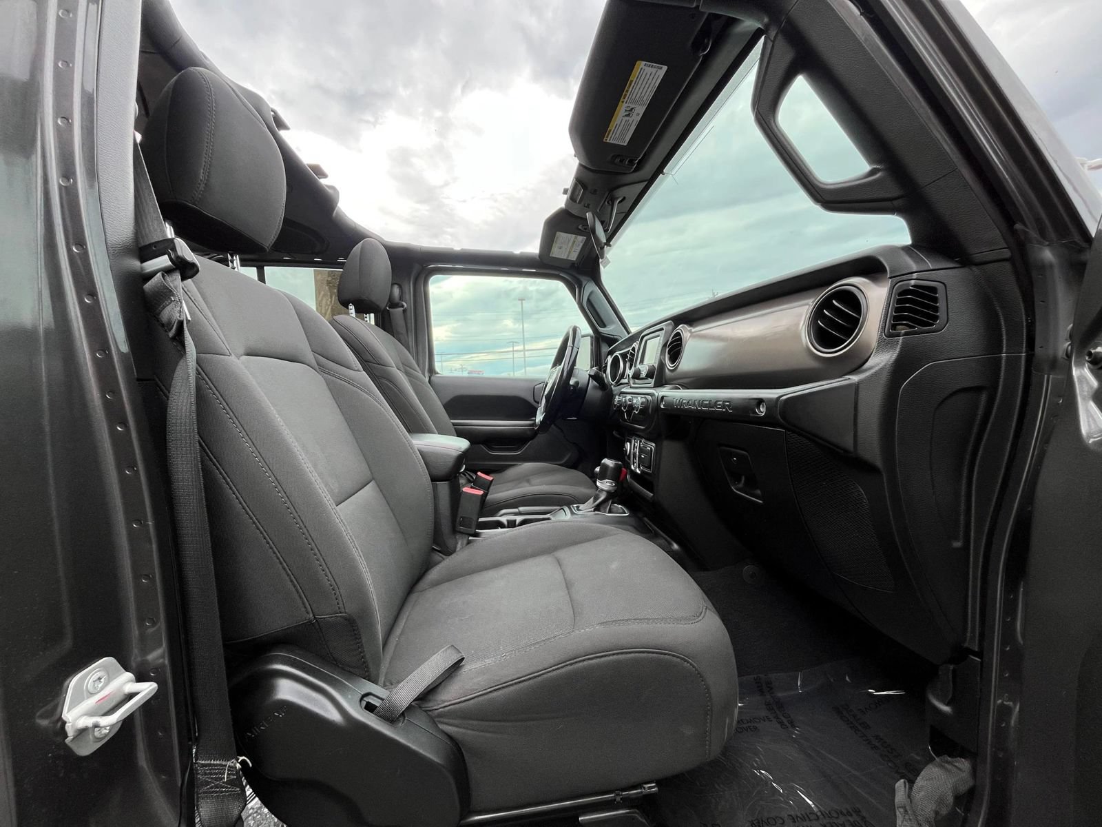 Used 2020 Jeep Wrangler Unlimited Sport S AWD/4WD image 31