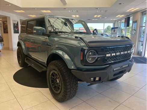 Used 2022 Ford Bronco Outer Banks image 3
