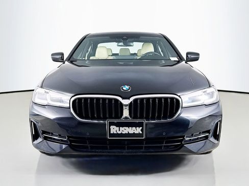 Used 2021 BMW 530e w/ Parking Assistance Package image 2