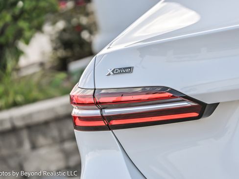 Used 2024 BMW 530i xDrive image 15