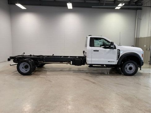 New 2026 Ford F550 2WD Regular Cab Super Duty image 8