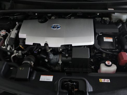 Used 2021 Toyota Prius Prime Limited FWD image 29