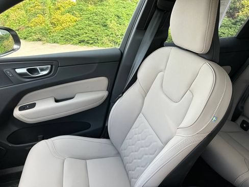 Used 2026 Volvo XC60 T8 Plus w/ Protection Package Premier AWD/4WD image 21