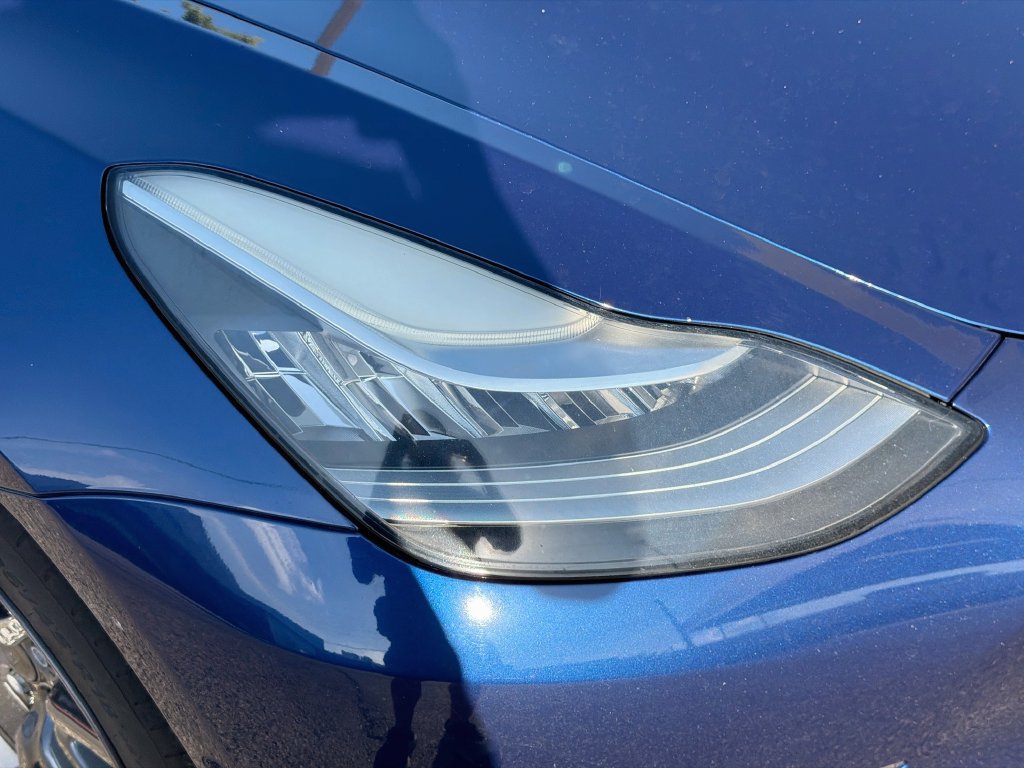 Used 2018 Tesla Model 3 Long Range RWD image 36