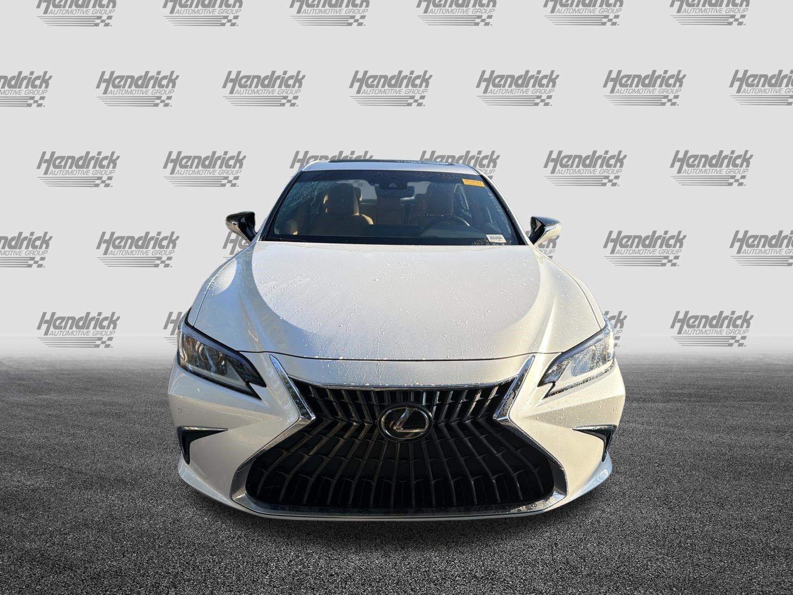 Used 2025 Lexus ES 350 w/ Premium Package FWD image 3