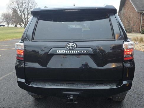 Used 2017 Toyota 4Runner SR5 image 4