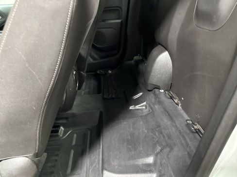 Used 2022 Chevrolet Colorado LT w/ Fleet Safety Package image 22