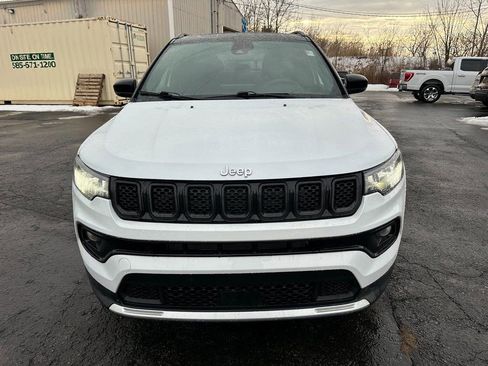 Used 2024 Jeep Compass Limited w/ Sun and Sound Group image 11