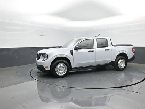 New 2026 Ford Maverick XL FWD image 4