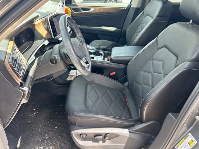 Used 2024 Volkswagen Atlas SE FWD image 9