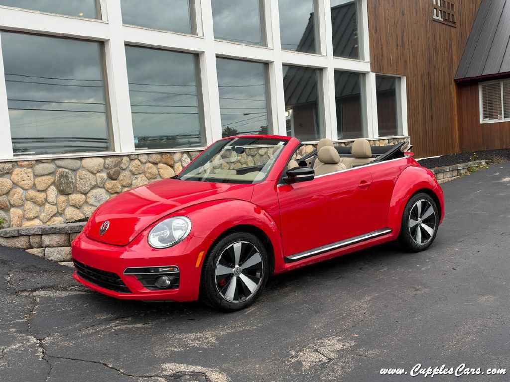 Used 2013 Volkswagen Beetle 2.0T FWD image 1