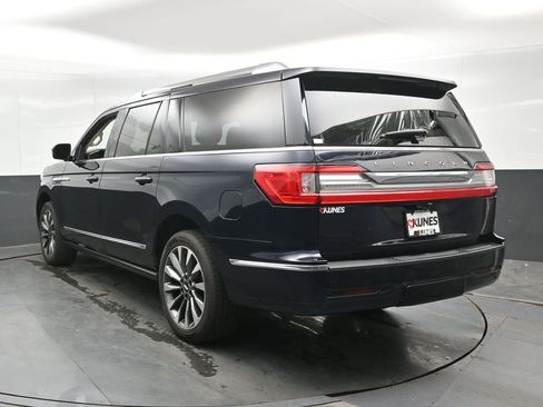 Used 2021 Lincoln Navigator L Reserve w/ Luxury Package AWD/4WD image 11