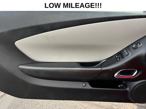 Used 2015 Chevrolet Camaro LS RWD image 27