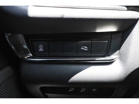 Used 2023 MAZDA CX-30 AWD 2.5 S w/ Preferred Package image 19