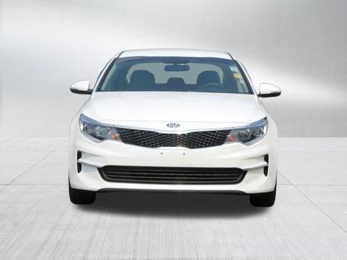 Used 2018 Kia Optima LX FWD image 2