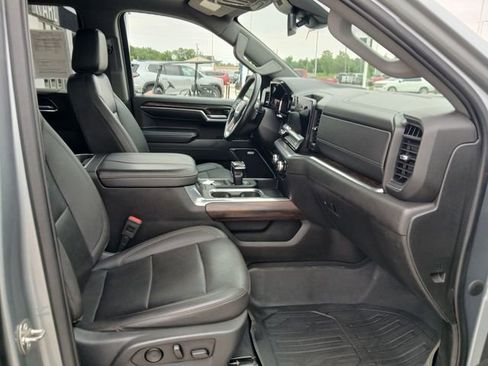Certified 2023 GMC Sierra 1500 SLT AWD/4WD image 25