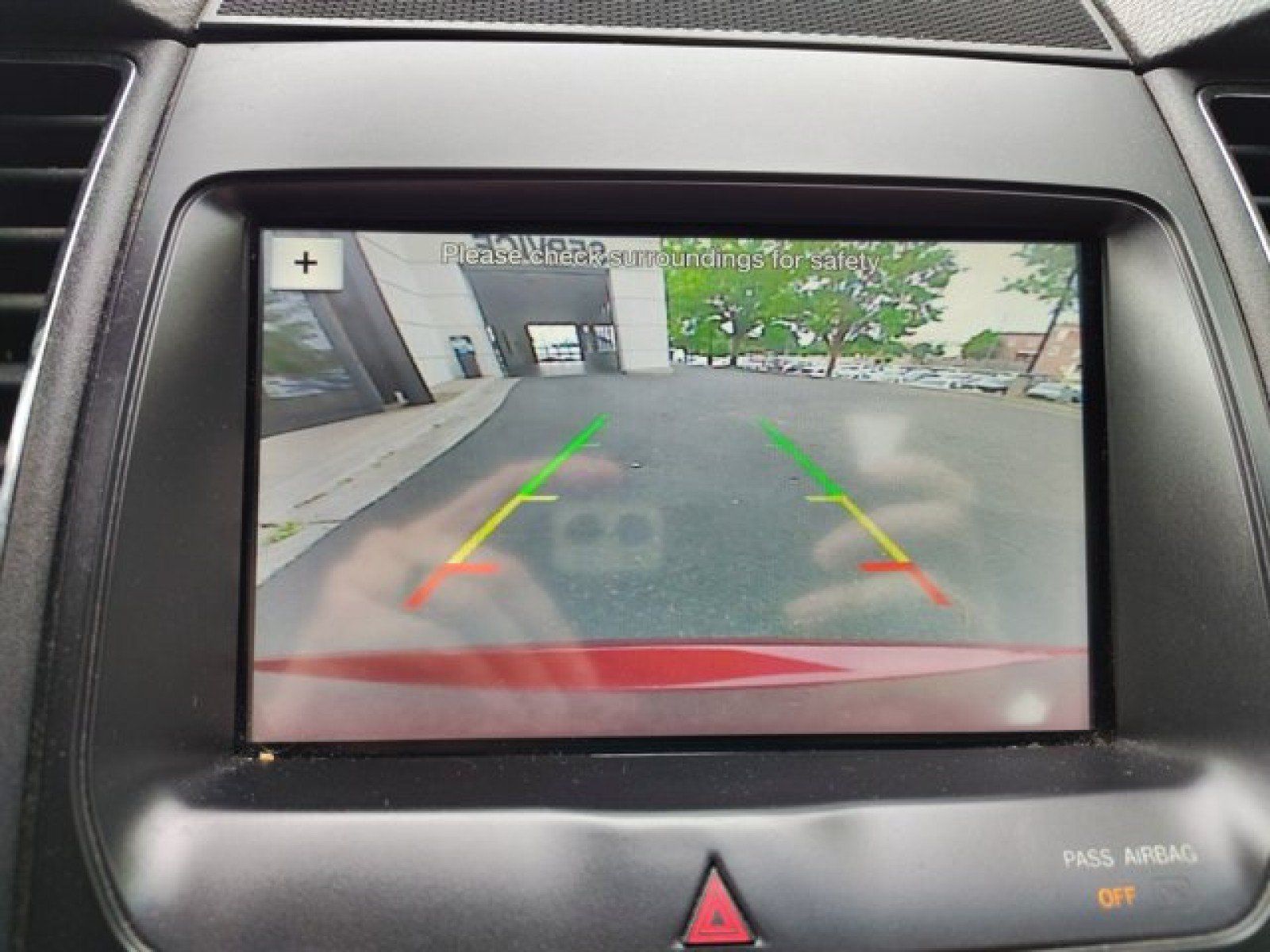 Used 2017 Ford Taurus SEL w/ Equipment Group 201A FWD image 17