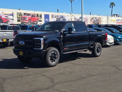 New 2026 Ford F350 Platinum w/ Tremor Off-Road Package image 13