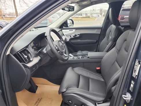 New 2026 Volvo XC90 B6 Ultra w/ Lounge Package image 14